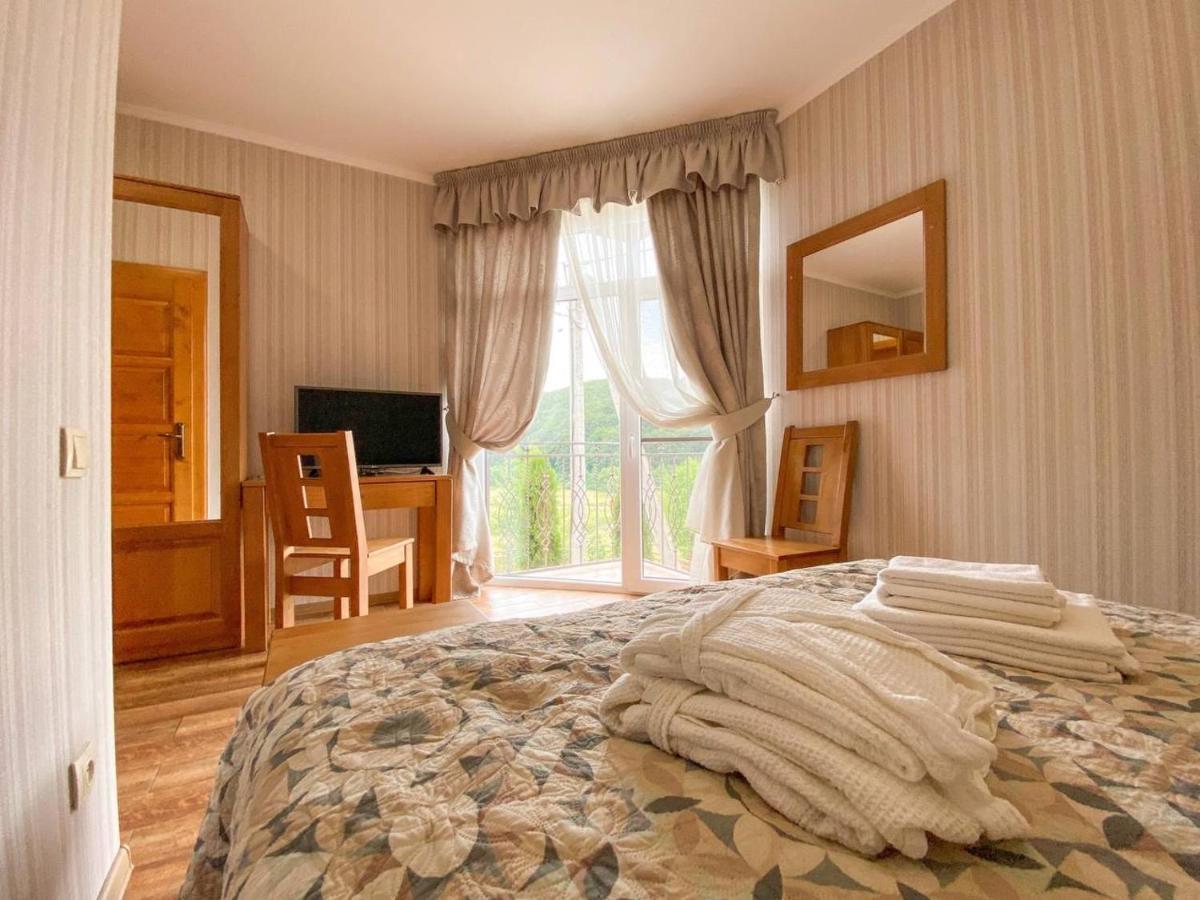 Mini Hotel Solnce Karpat Polyana  Εξωτερικό φωτογραφία